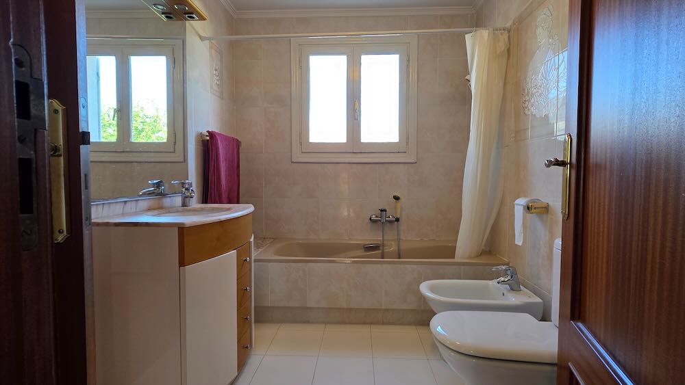 Property 2479 - Image 25